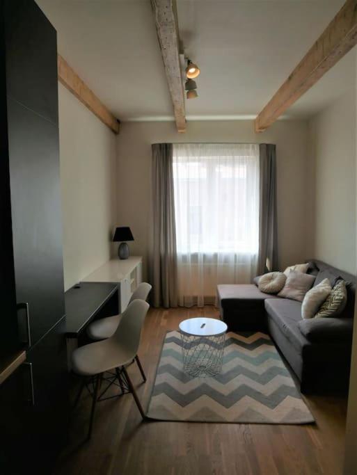 Apartment Lovely 1-bedroom